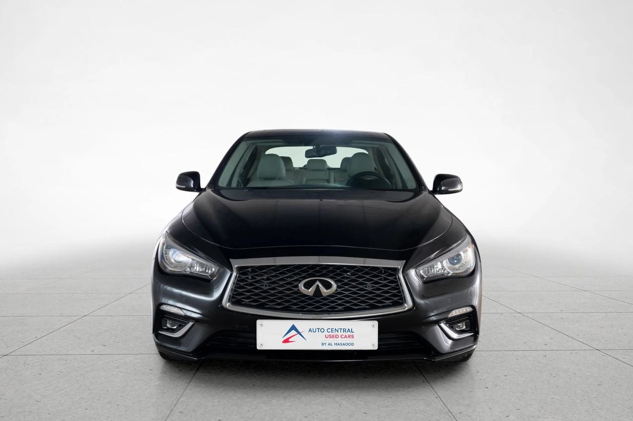 Infiniti Q50 LUXE 3.0