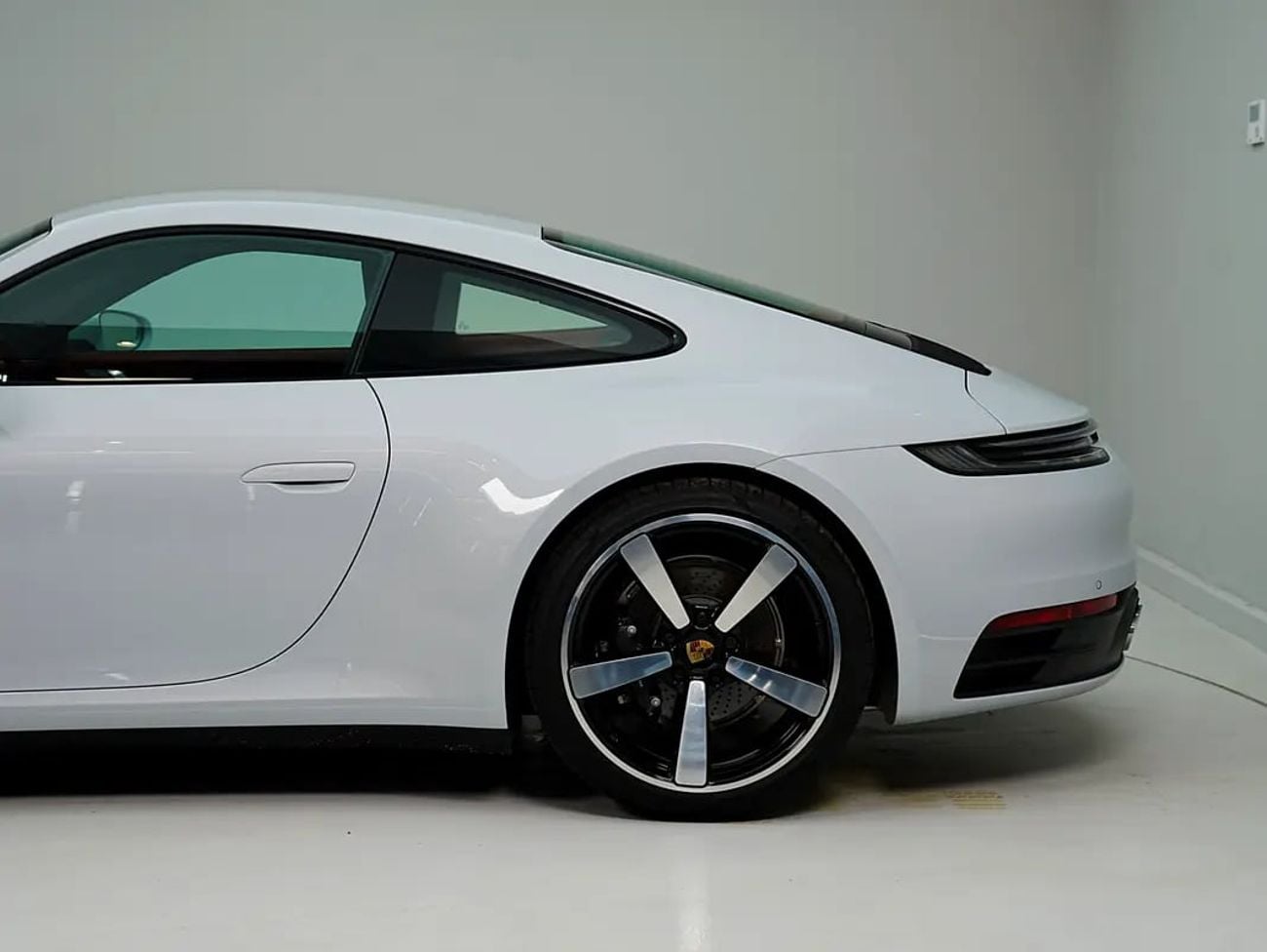 بورش 911 CARRERA Al Nabooda Dealer Warranty | Only 2,590 KM | Japanese specs