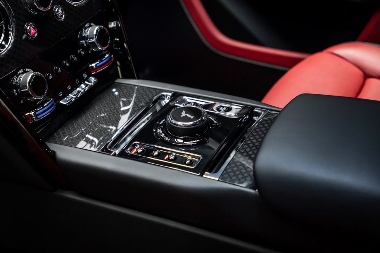 Rolls Royce Cullinan BLACK BADGE