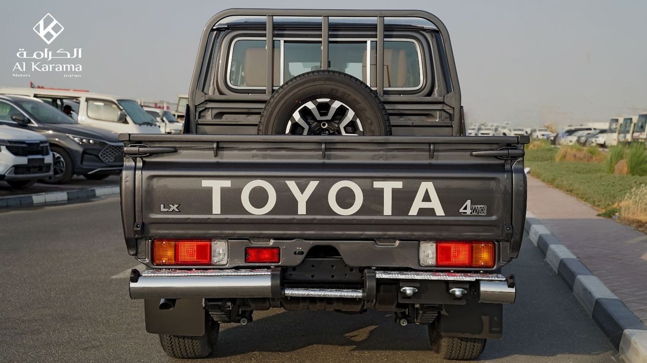 Toyota Land Cruiser Pick Up LX 2.8L - Diff Lock - Automatic 4x4 Transmission - Rear Camera - Leather Seats - Cool Box - LDA