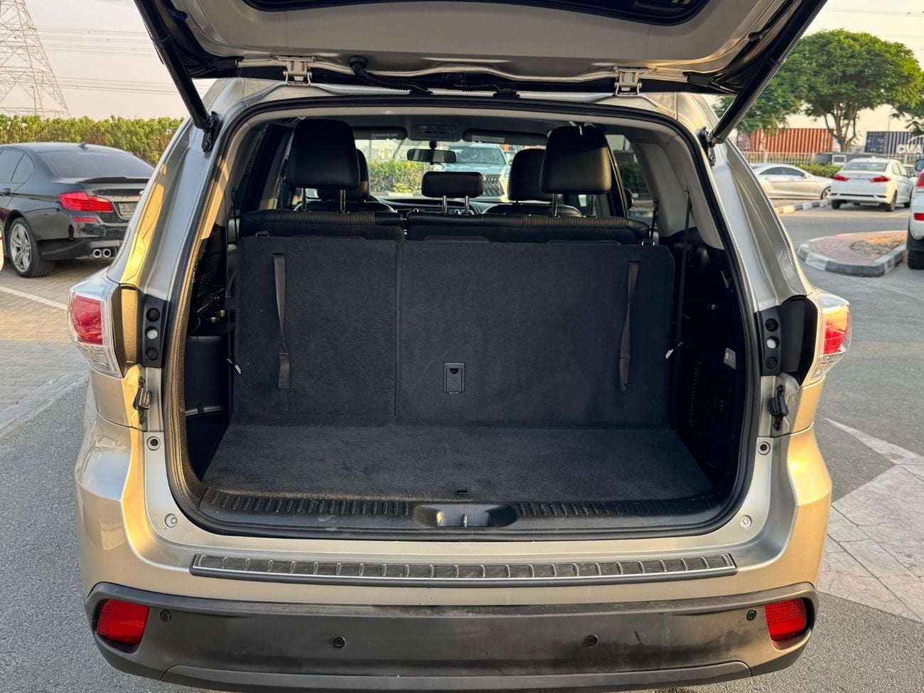 Toyota Highlander LE V6 3.5L 4X4 PERFICT CONDATION CANADIAN SPECIFIC