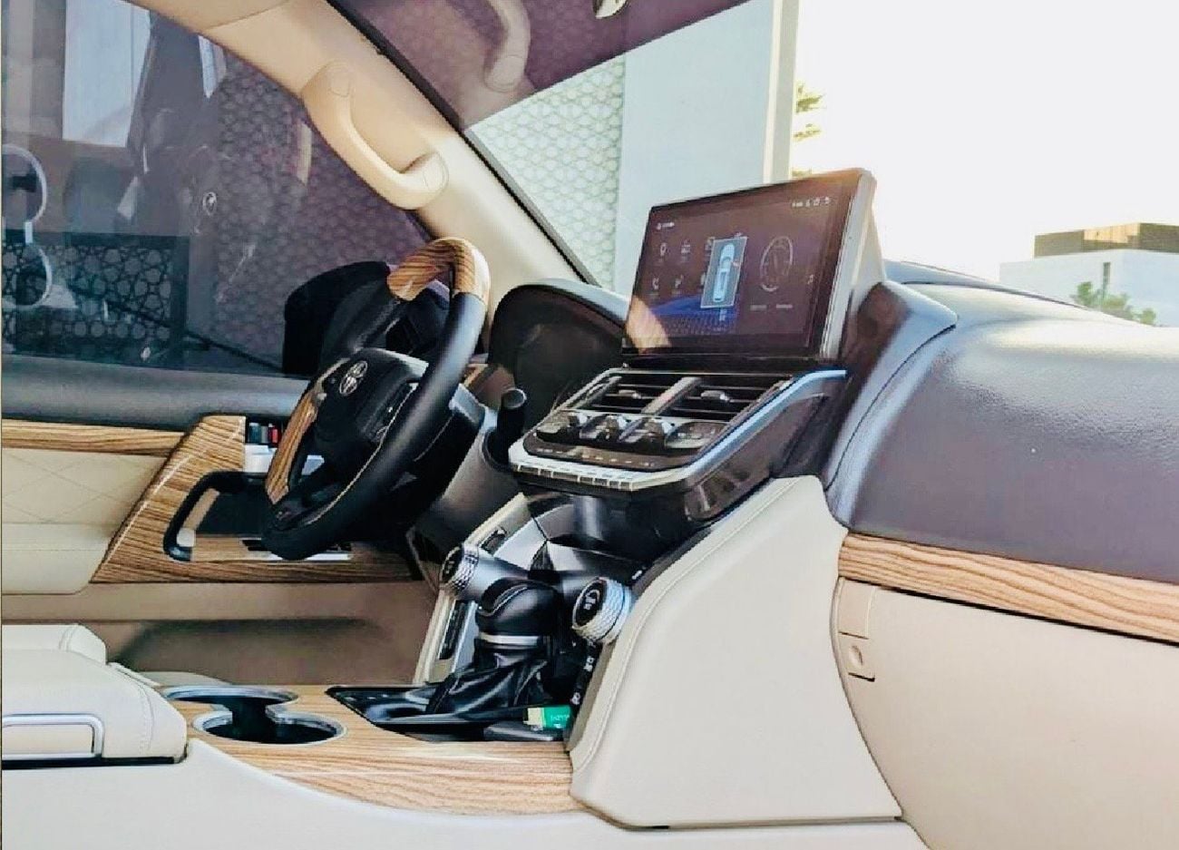 Toyota Land Cruiser GXR
