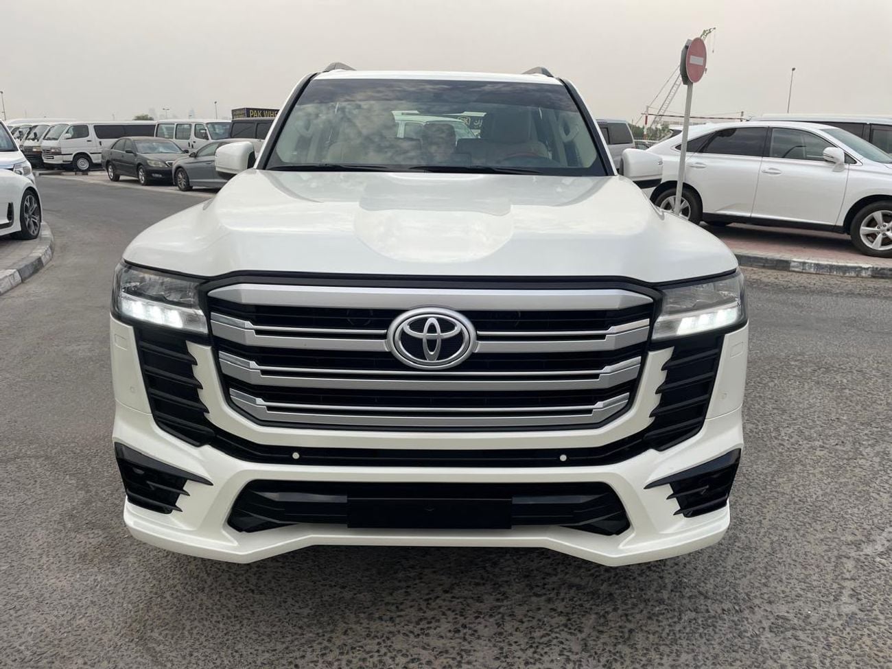 Toyota Land Cruiser GXR