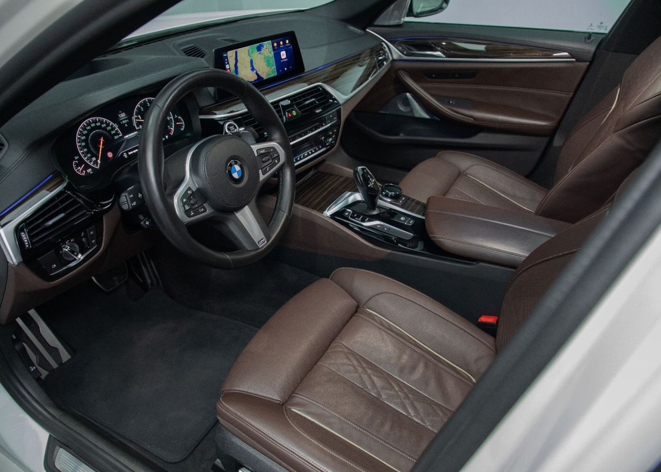 BMW M550i STANDARD