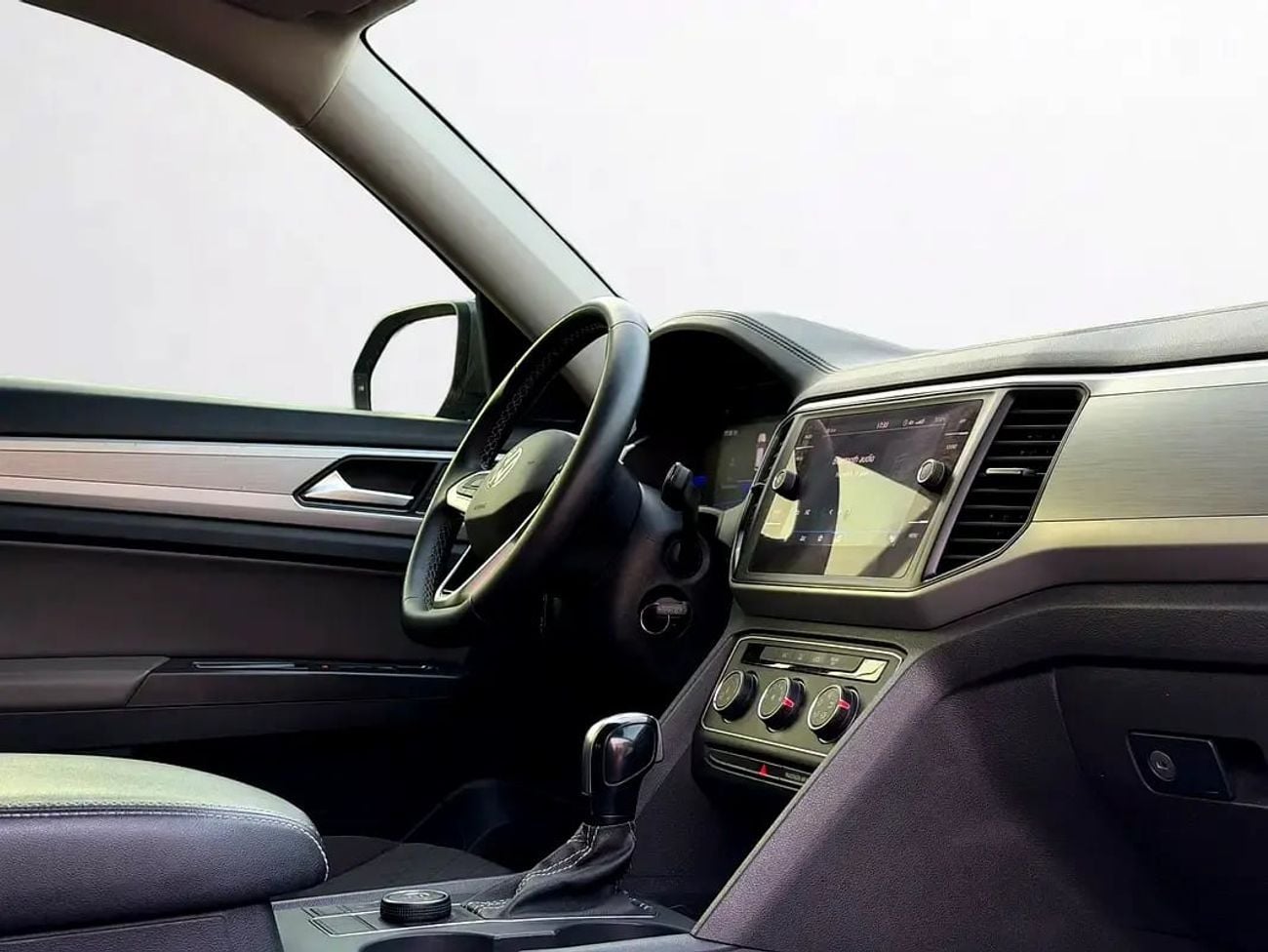 Volkswagen Teramont TRENDLINE 920 P.M | 0% DOWN | VW COMFORTLINE | 7-SEATER | V6 AWD | GCC