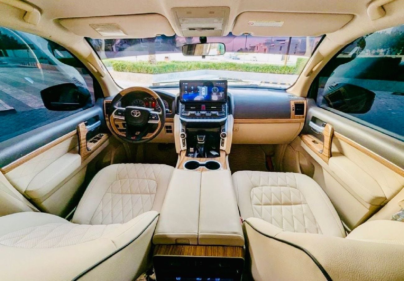 Toyota Land Cruiser GXR