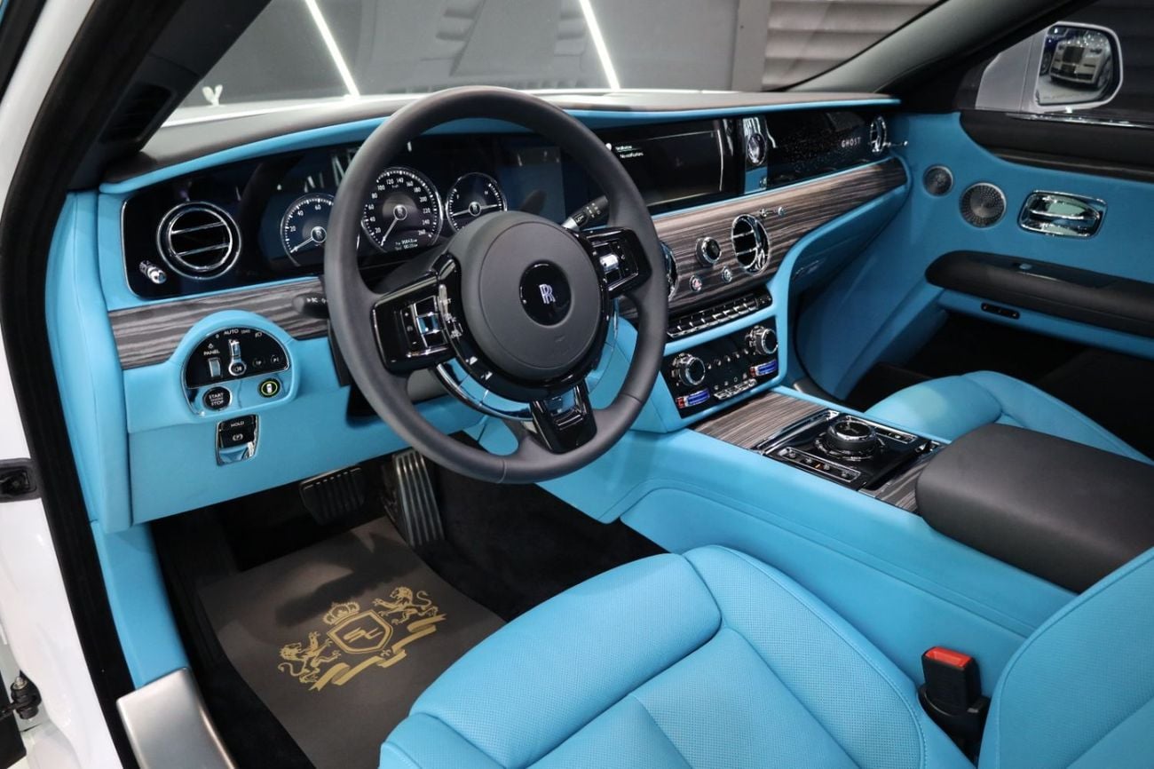 Rolls Royce Ghost STANDARD Rear Screens, Bespoke Audio, Illuminated Fascia, Dealer Warr + Serv!!