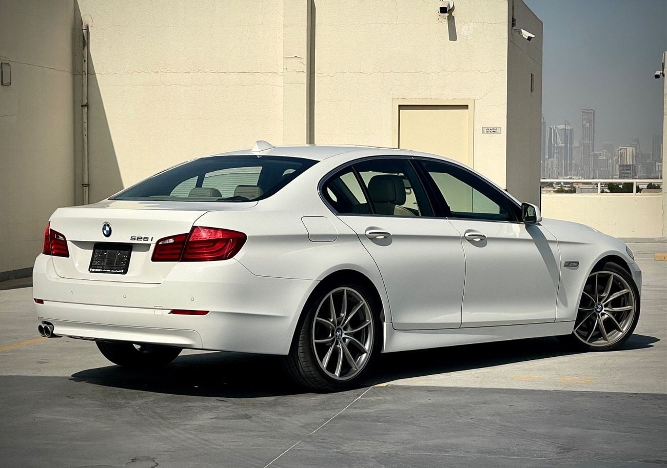 بي أم دبليو 528i EXECUTIVE
