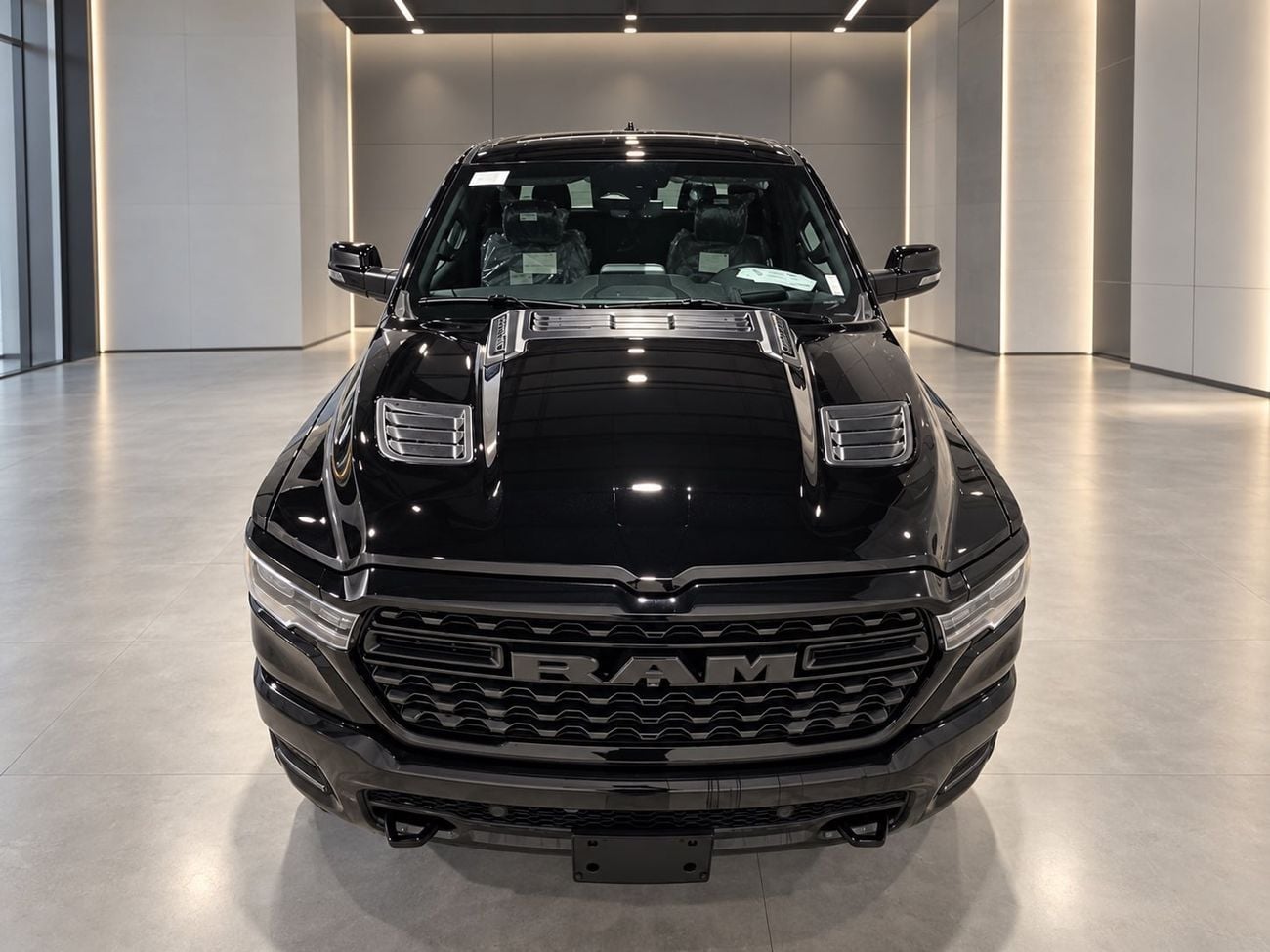RAM 1500 LIMITED FULL SPEC LIMITED NIGHT PACKAGE 5.7