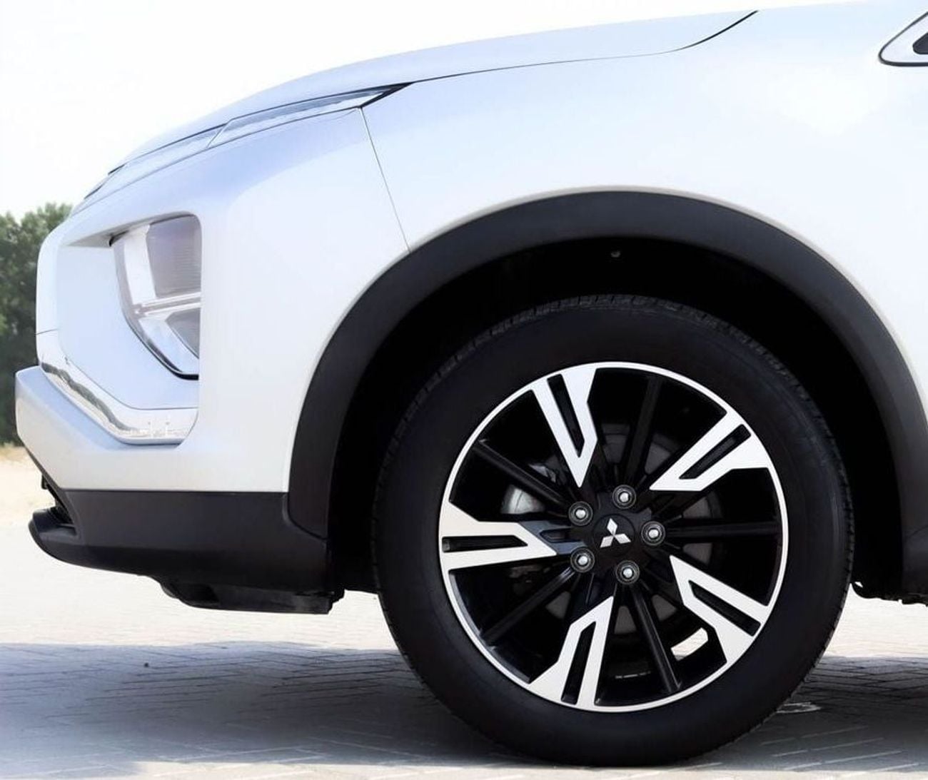 Mitsubishi Eclipse Cross GLS HIGH LINE 1.5L Mitsubishi Eclipse Cross | 1.5 L | 2022 | GCC | Accident-Free | In Excellent