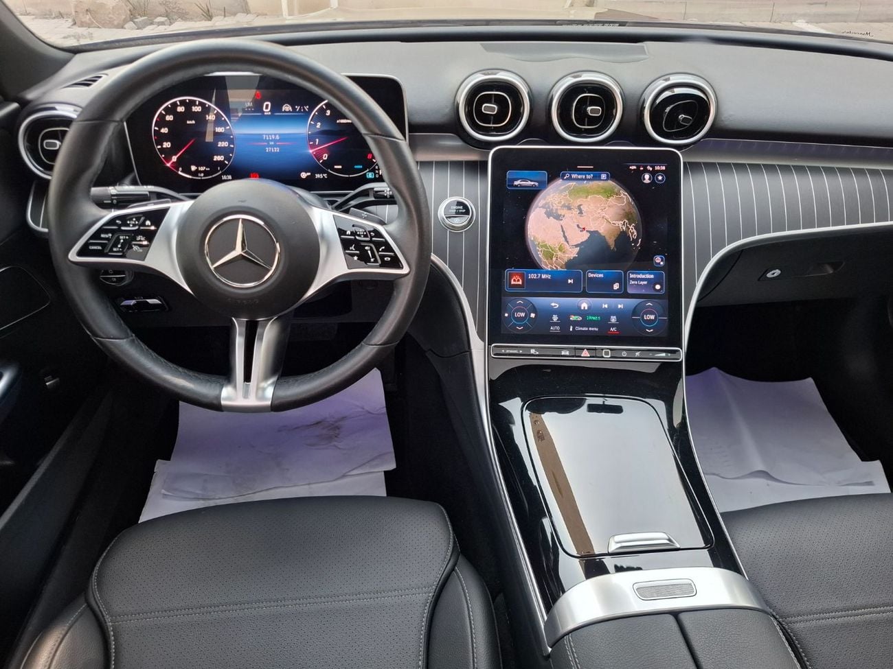 Mercedes Benz C300 STANDARD