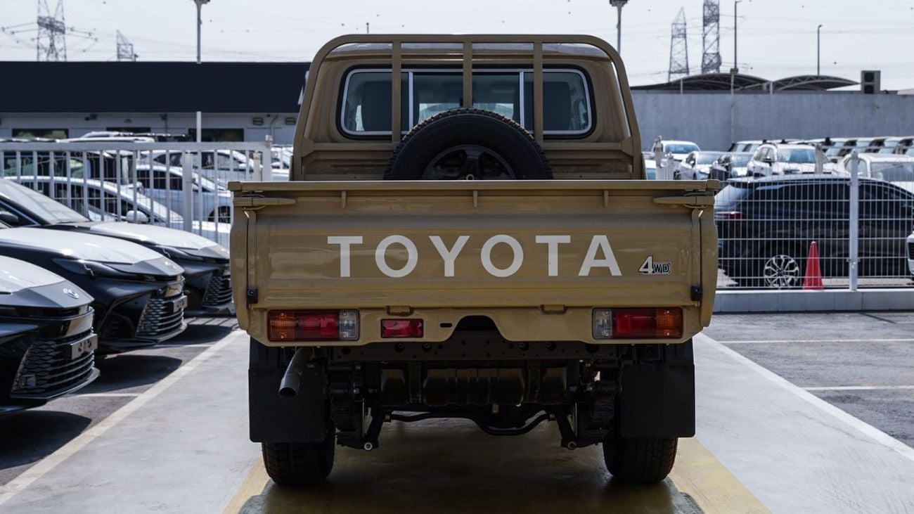 Toyota Land Cruiser 70 LC79 LX