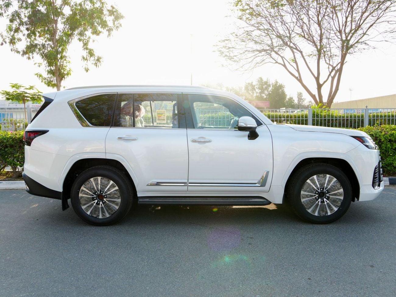 Lexus LX700h