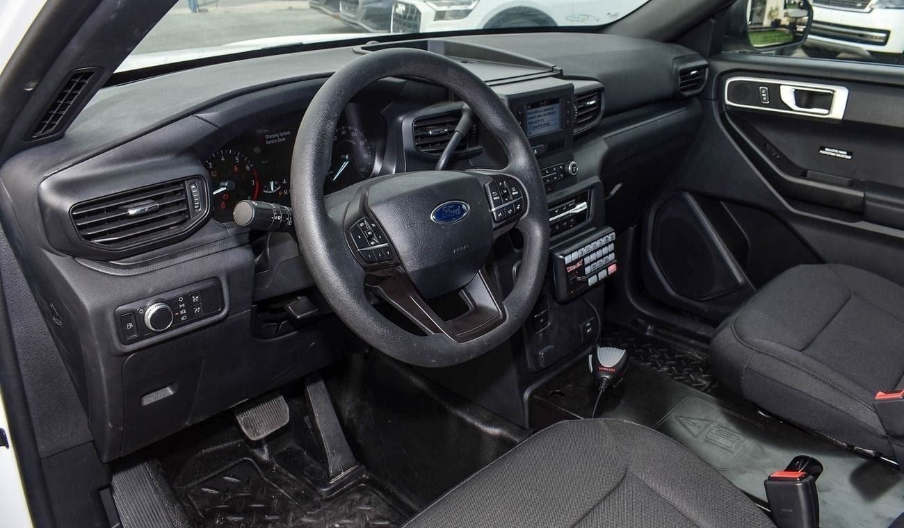 Ford Explorer BASE Interceptor 4WD Police Car