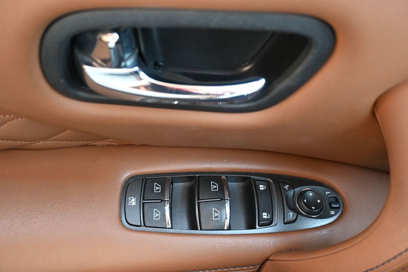 Infiniti QX80 LUXE SENSORY PROACTIVE BLACK EDITION