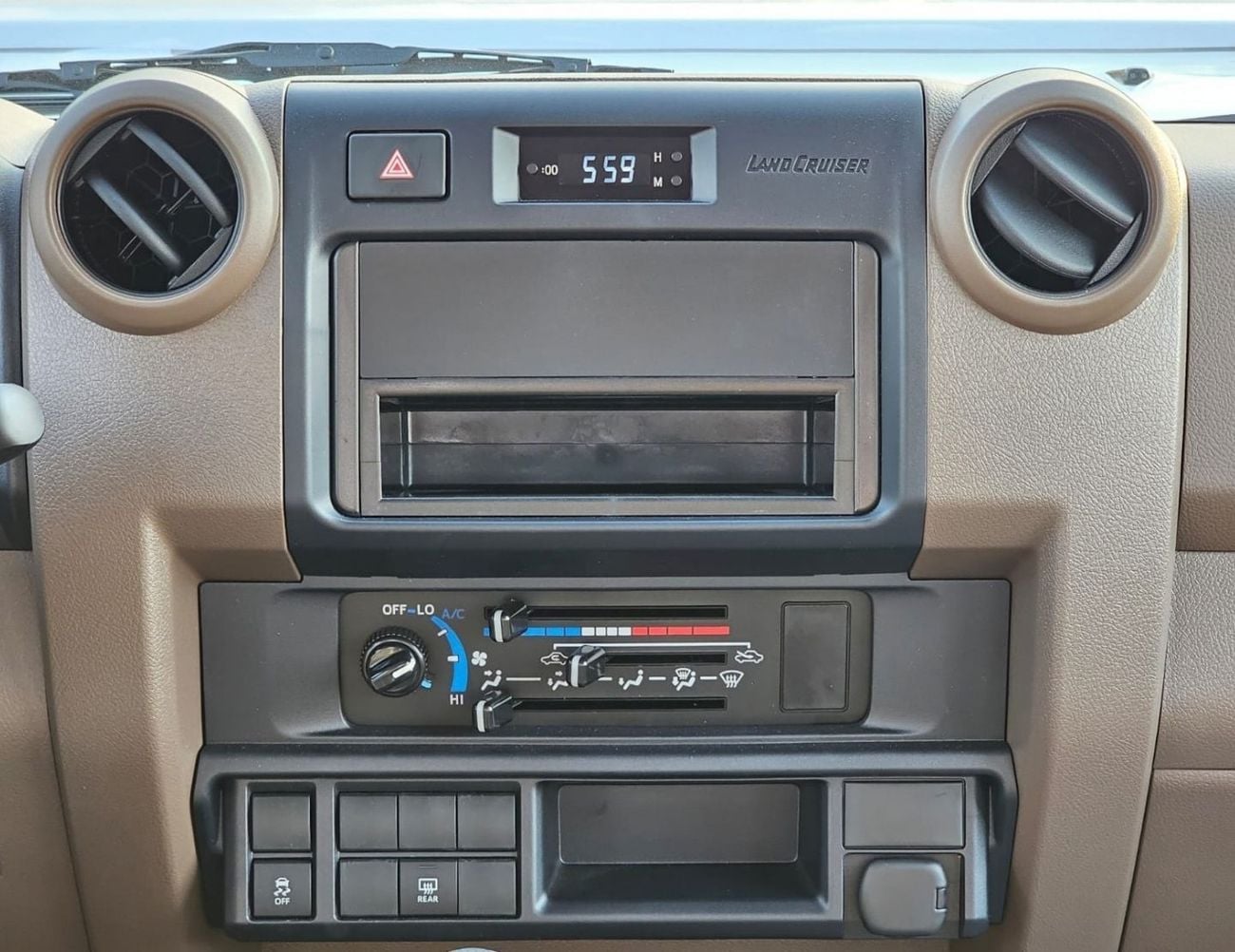 Toyota Land Cruiser 70 LC71 HARDTOP 3DOOR || 4.0L PETROL V6 M/T 4WD | DIFF LOCK | WINCH | OVER FENDER (CODE # X71MM)