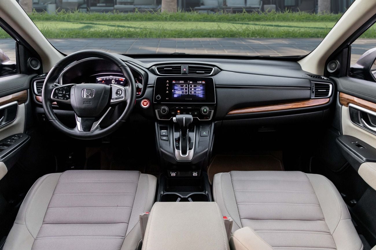 Honda CR-V TOURING CR-V TOURING | 1,724 P.M | 0% Downpayment | FULL OPTION | AMAZING CONDITION!