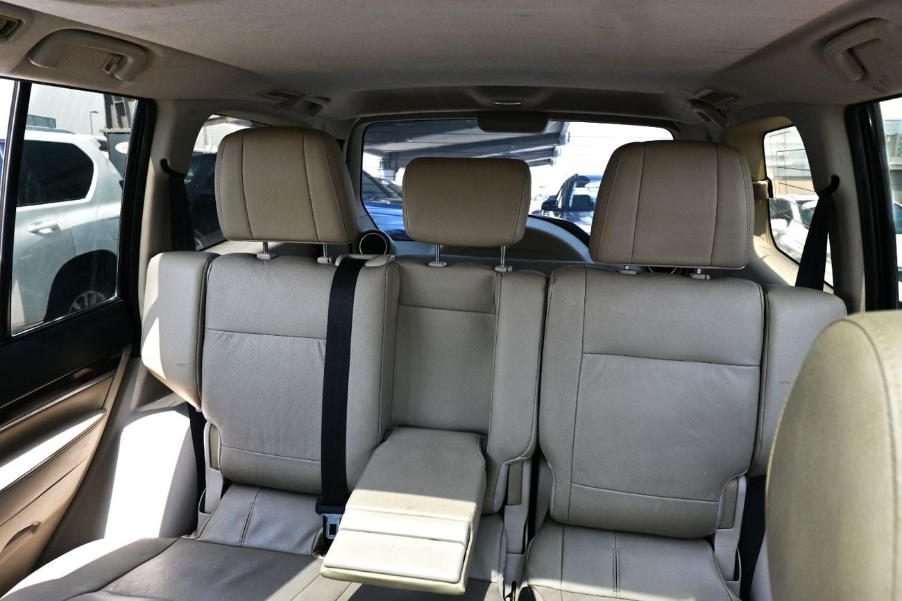 Mitsubishi Pajero GLS H/L PLATINUM