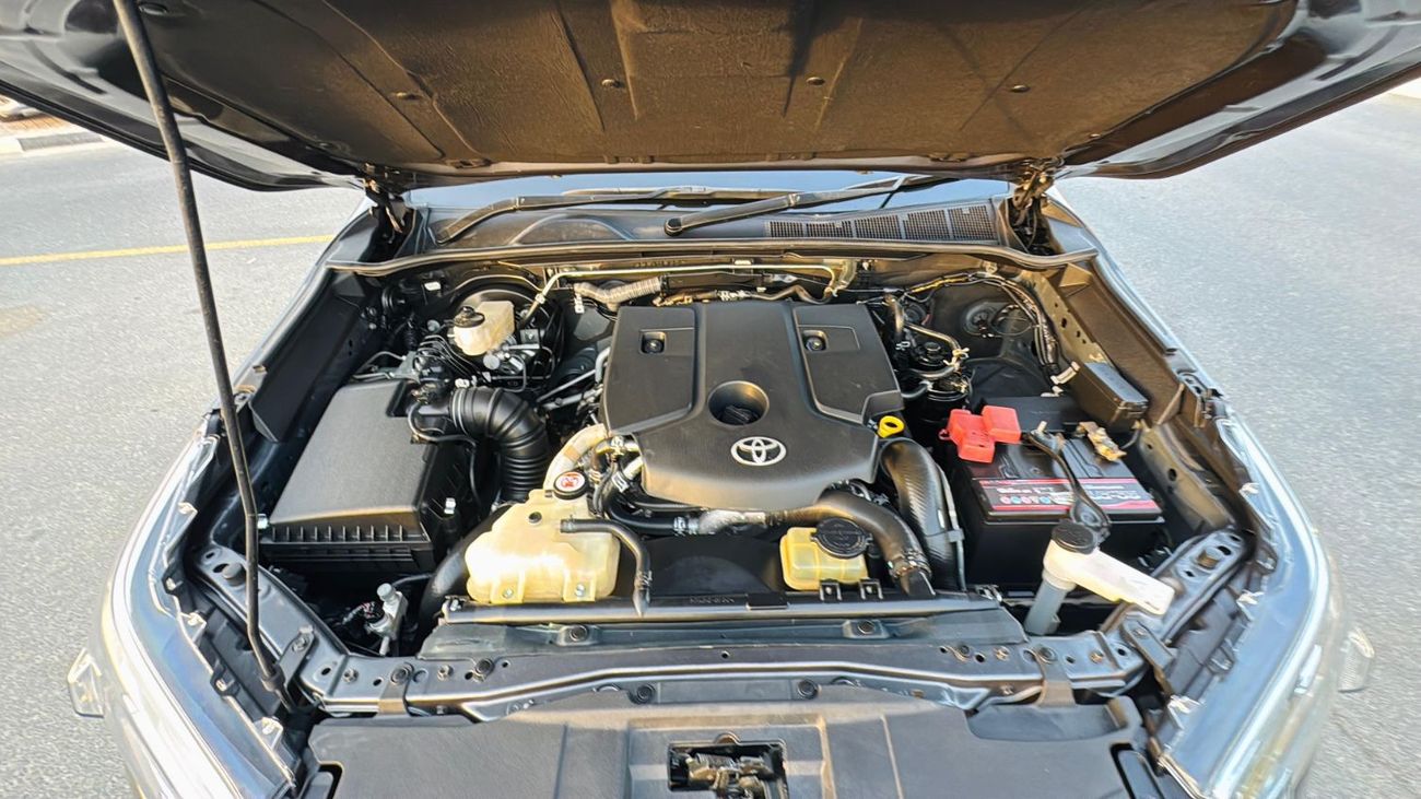 Toyota Hilux DOUBLE CABIN | MODIFIED TO REVO | 2.8L DIESEL ENGINE | AUTOMATIC TRANSMISSION | 4WD | RHD