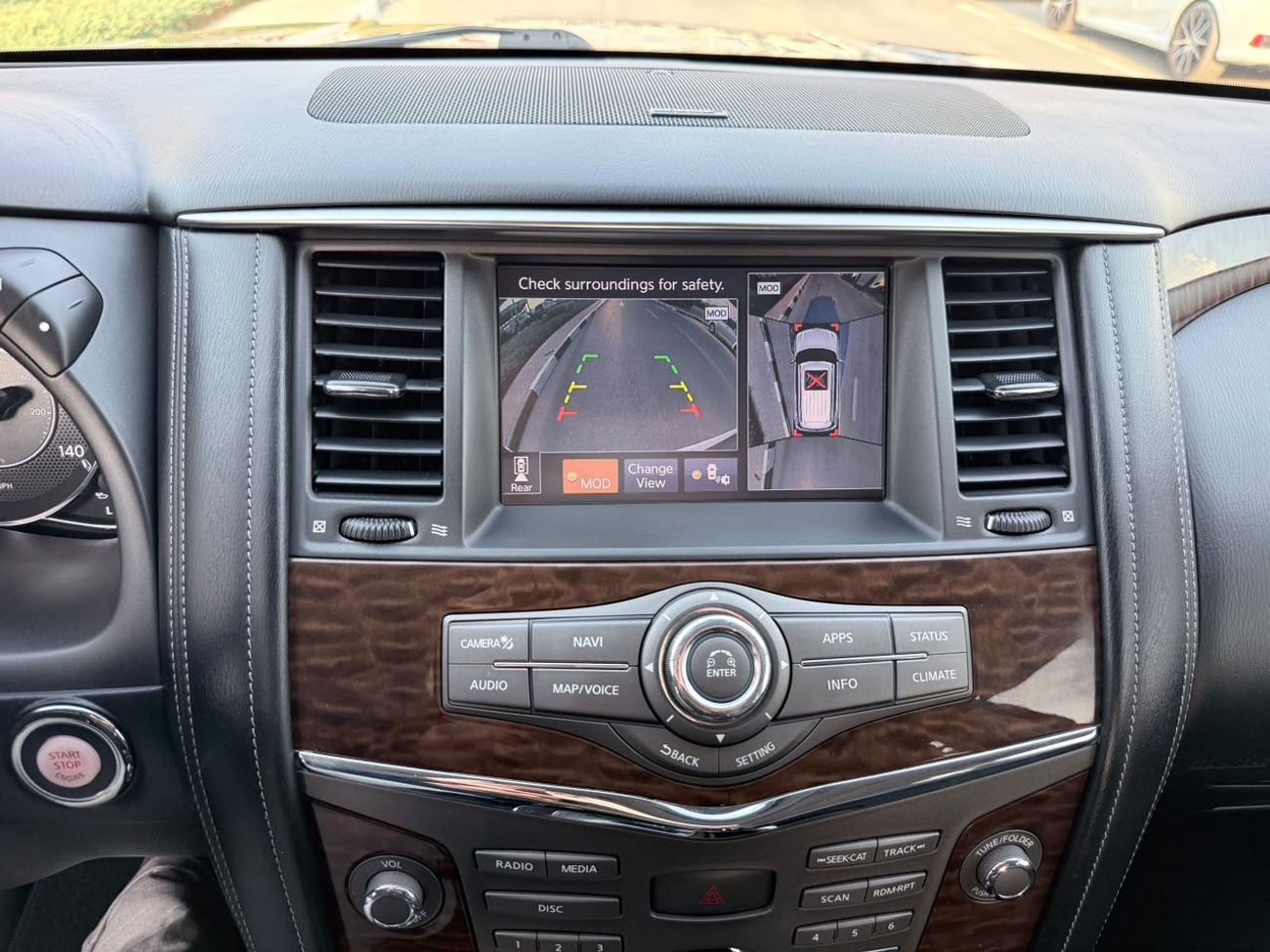 Nissan Armada SL Platinum 5.6L full option 2020