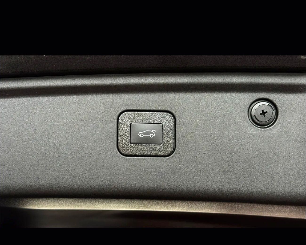 تشنجان x5 بلس بيوند برو ,android & apple car play ,electric trunk, 360 camera,