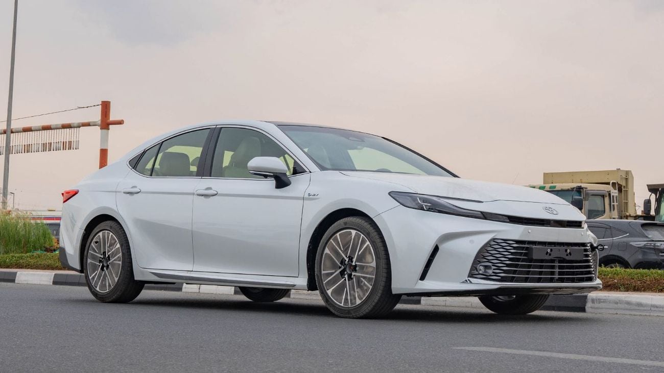 Toyota Camry LIMITED HEV 2026 Toyota Camry Limited 2.5L AT Hybrid