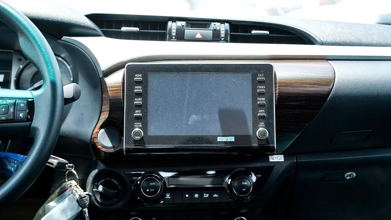 Toyota Hilux GLX 2.8 FULL GCC Specs