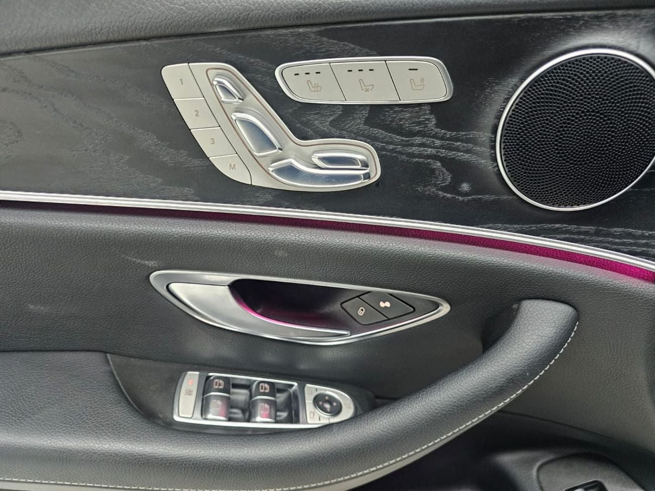 Mercedes Benz E300