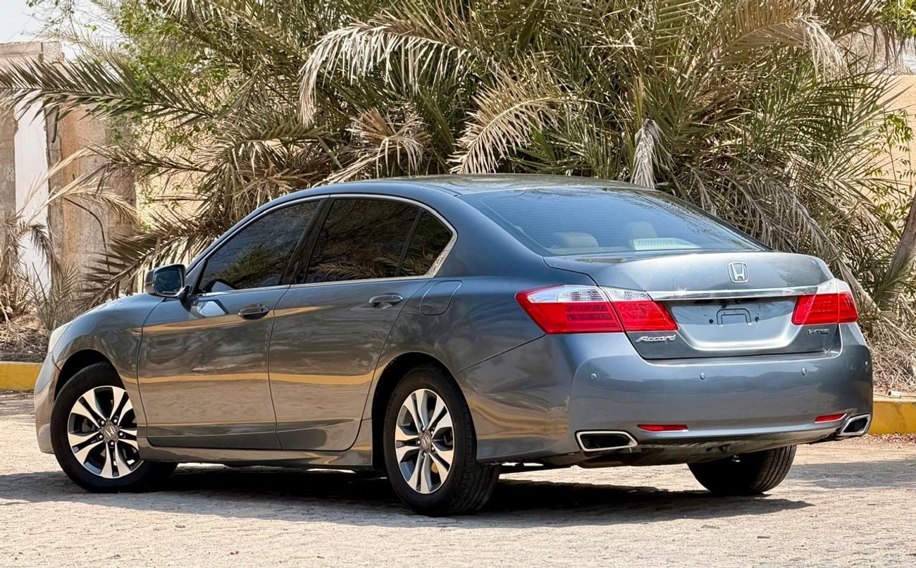 هوندا أكورد EX 2.4 لتر، خليجي، خالٍ من الحوادث