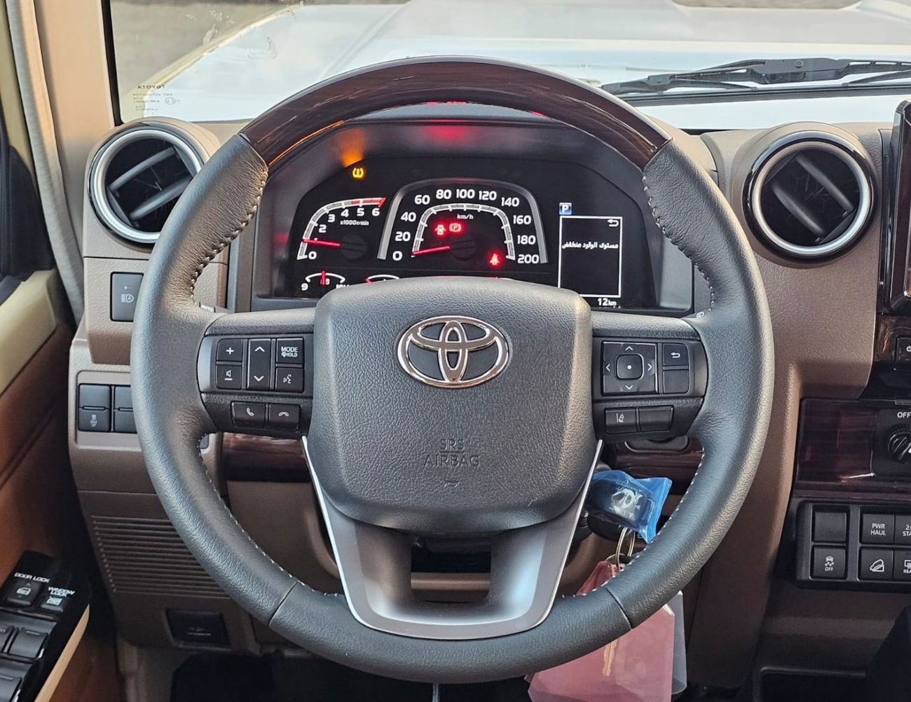 Toyota Land Cruiser 70 TOYOTA LANDCRUISER LC76 HARDTOP 5DOOR LX Z1 || 2.8L DIESEL V4 A/T 4WD | RADAR | WINCH ,SNORKEL | FUL