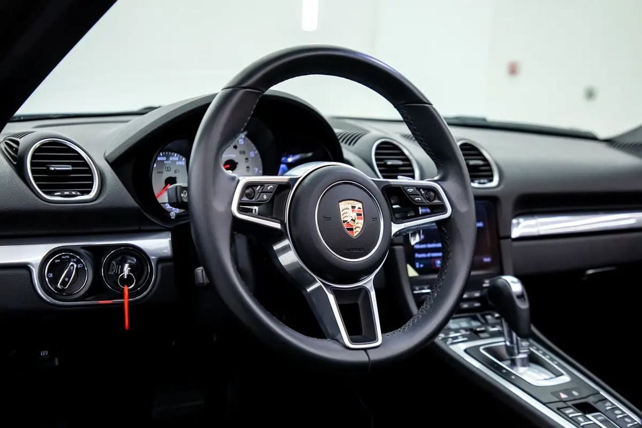 بورش بوكستر 718 STANDARD 718 ‖ GCC SPECS ‖ 2.0L 300HP ‖ WITH WARRANTY| LIKE.ALMOST BRAND