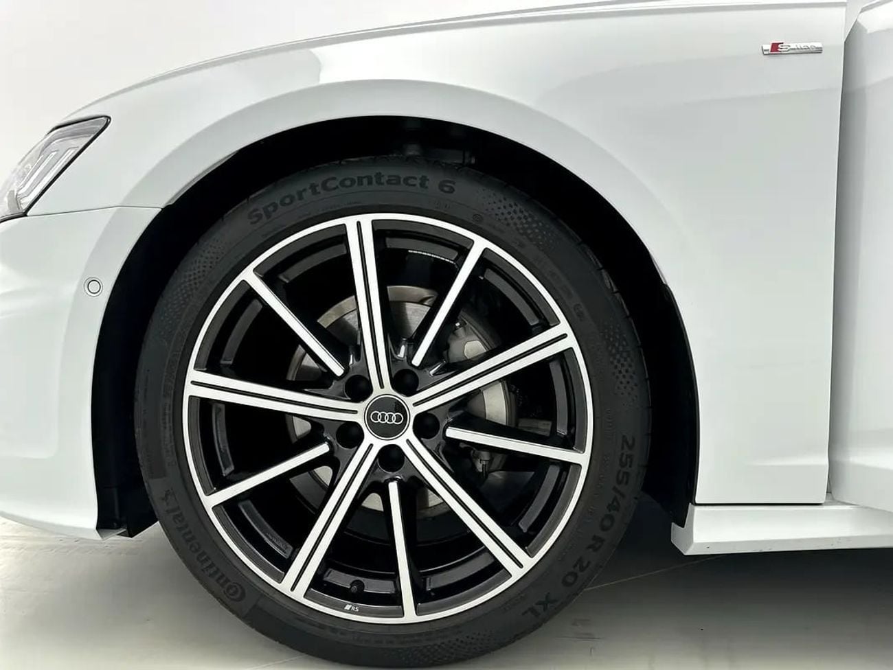 أودي A6 40 TFSI S-LINE Sedan 40 TFSI 190hp (Ref# 057407)
