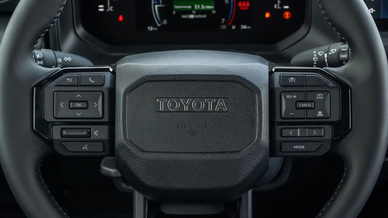 Toyota FJ Cruiser ECTAV0136 - 2027 Toyota FJ Cruiser - 2.7L Petrol Auto - Black