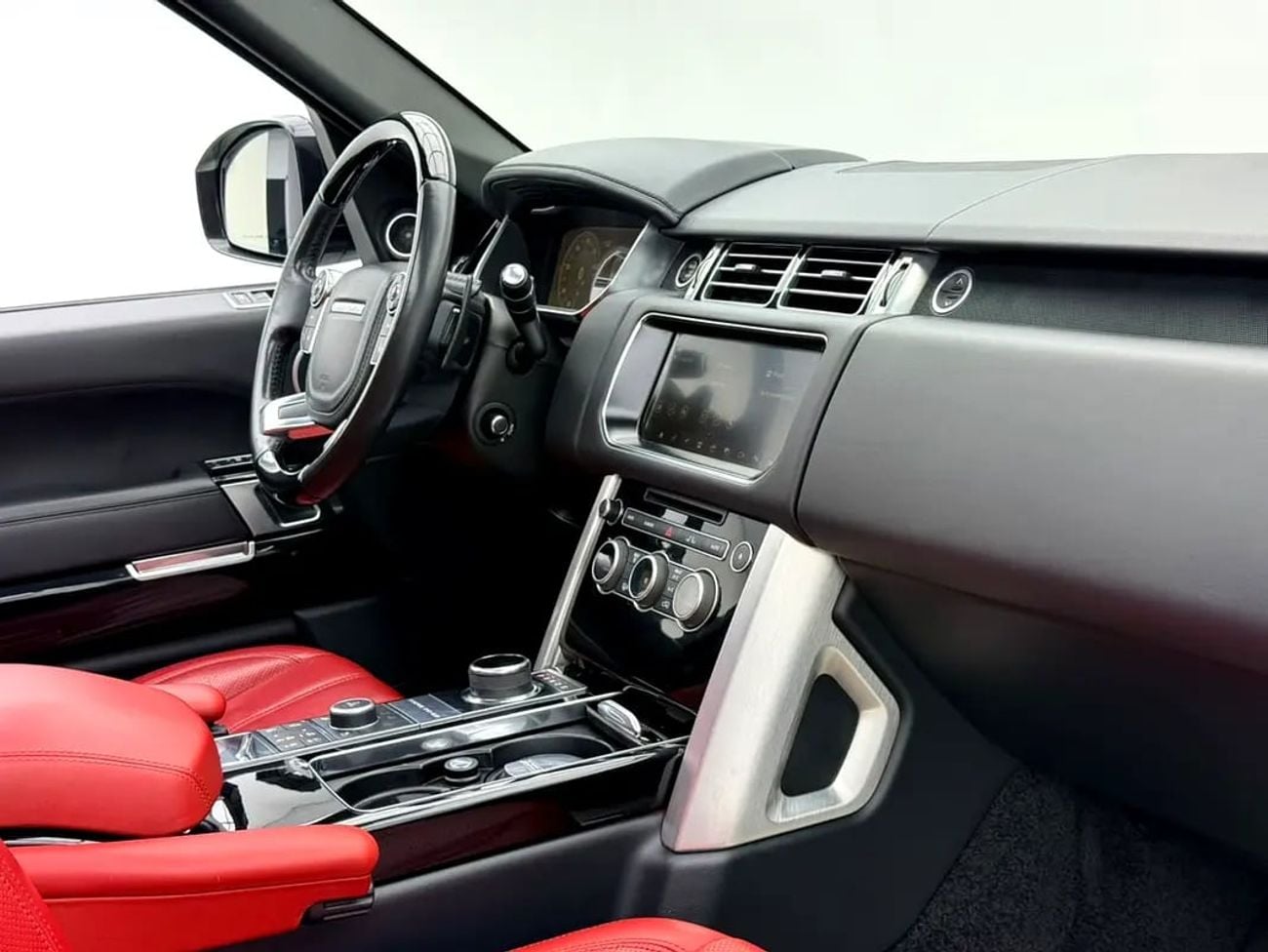 Land Rover Range Rover Vogue SE Supercharged, Full Service History, Fully Loaded, GCC