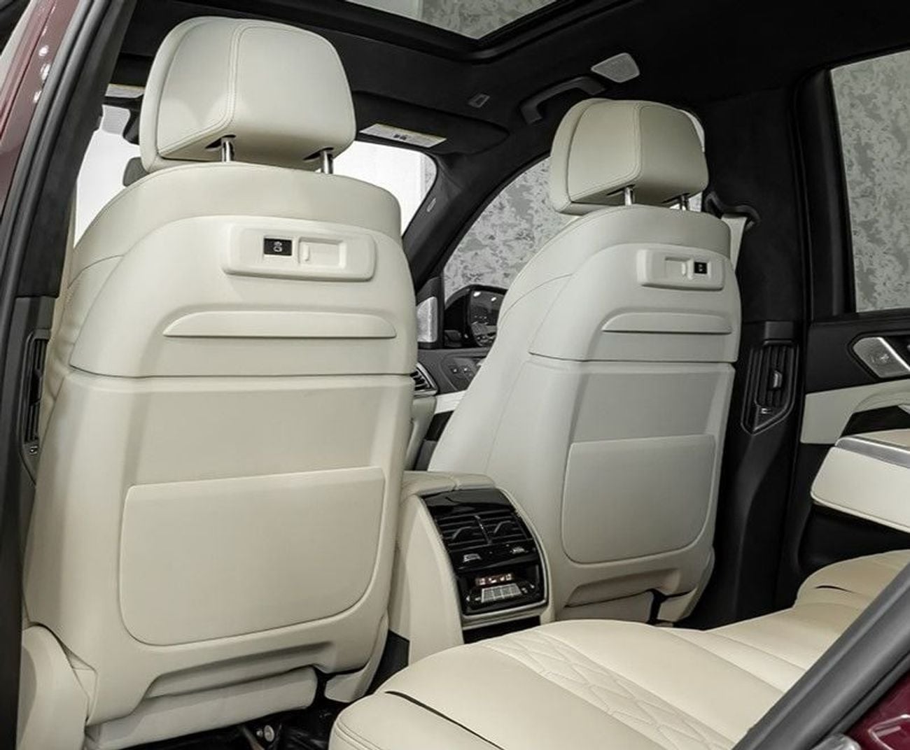 بي أم دبليو X7 M50i