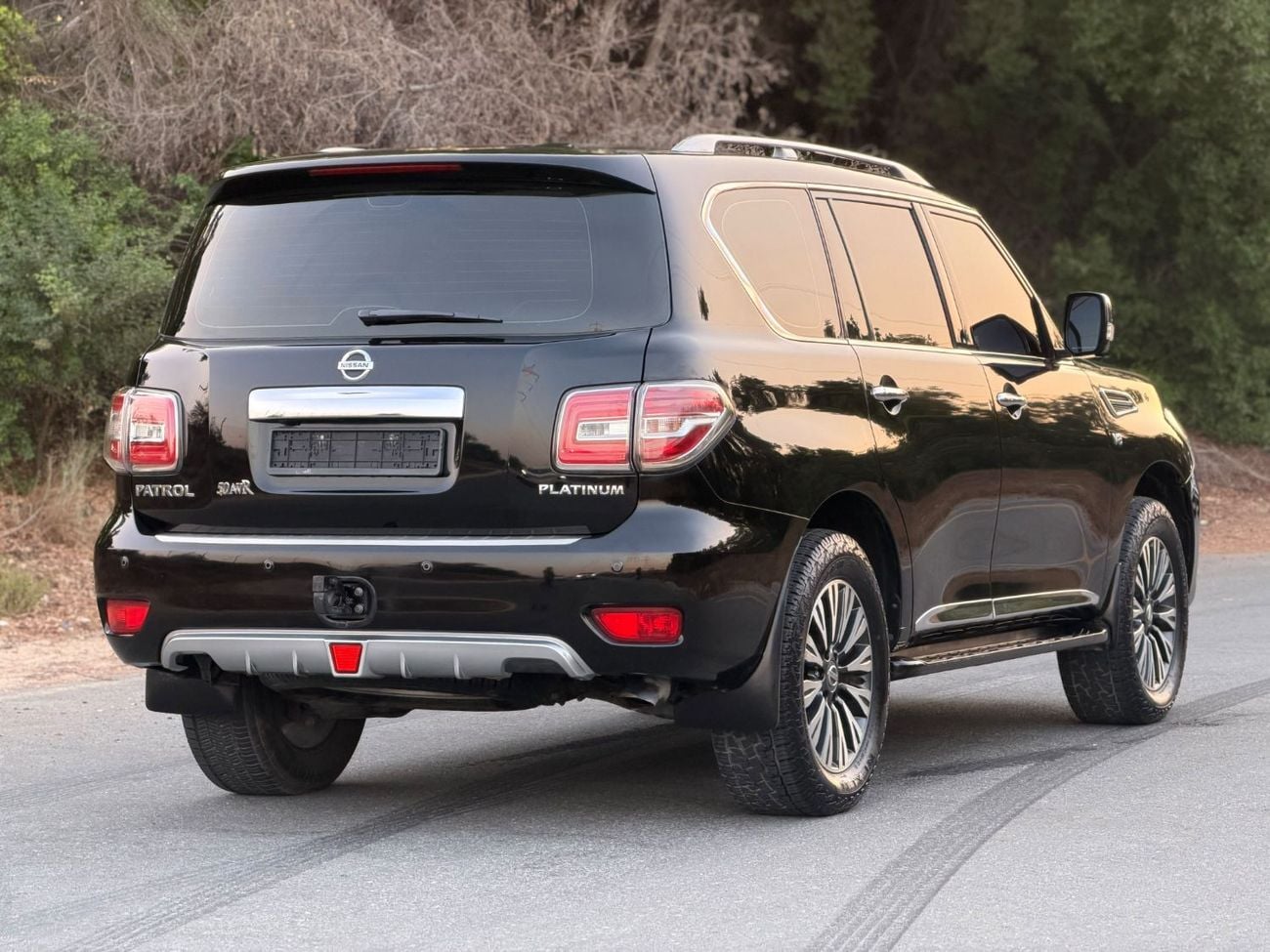 Nissan Patrol SE PLATINUM CITY 3000 cc four-wheel drive 4/4 sunroof