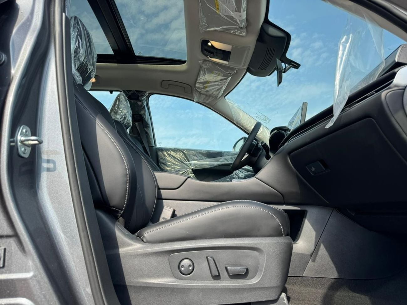 Infiniti QX60 SENSORY 3.5L Petrol V6 2024 Export Price @ 136,999 AED