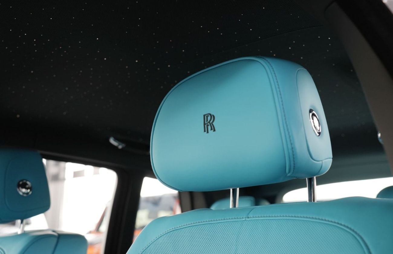 Rolls Royce Cullinan SILVER BADGE