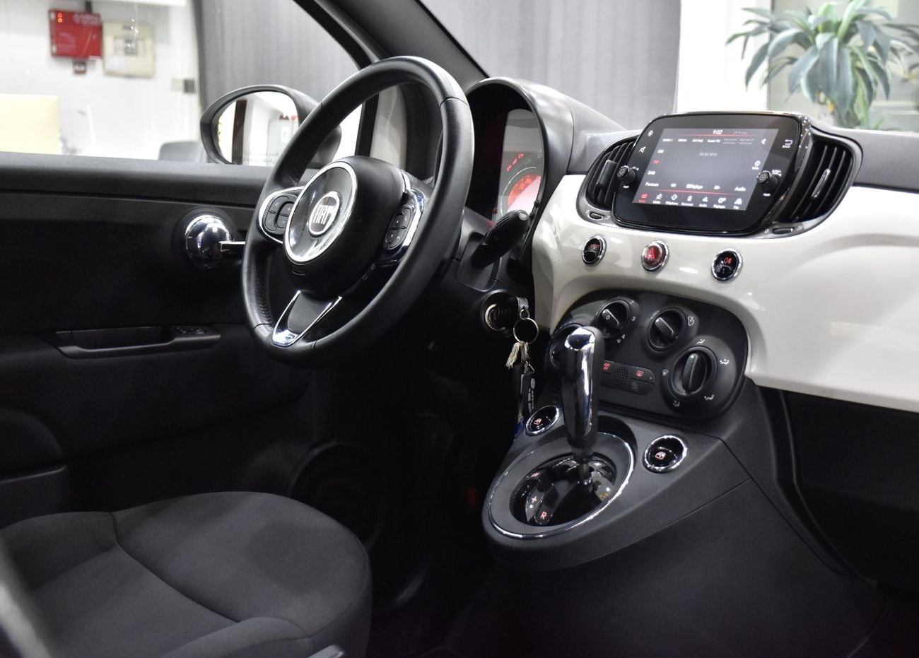 Fiat 500 DOLCEVITA EXCELLENT DEAL for our Fiat 500 Dolcevita ( 2024 Model ) in White Color GCC Specs