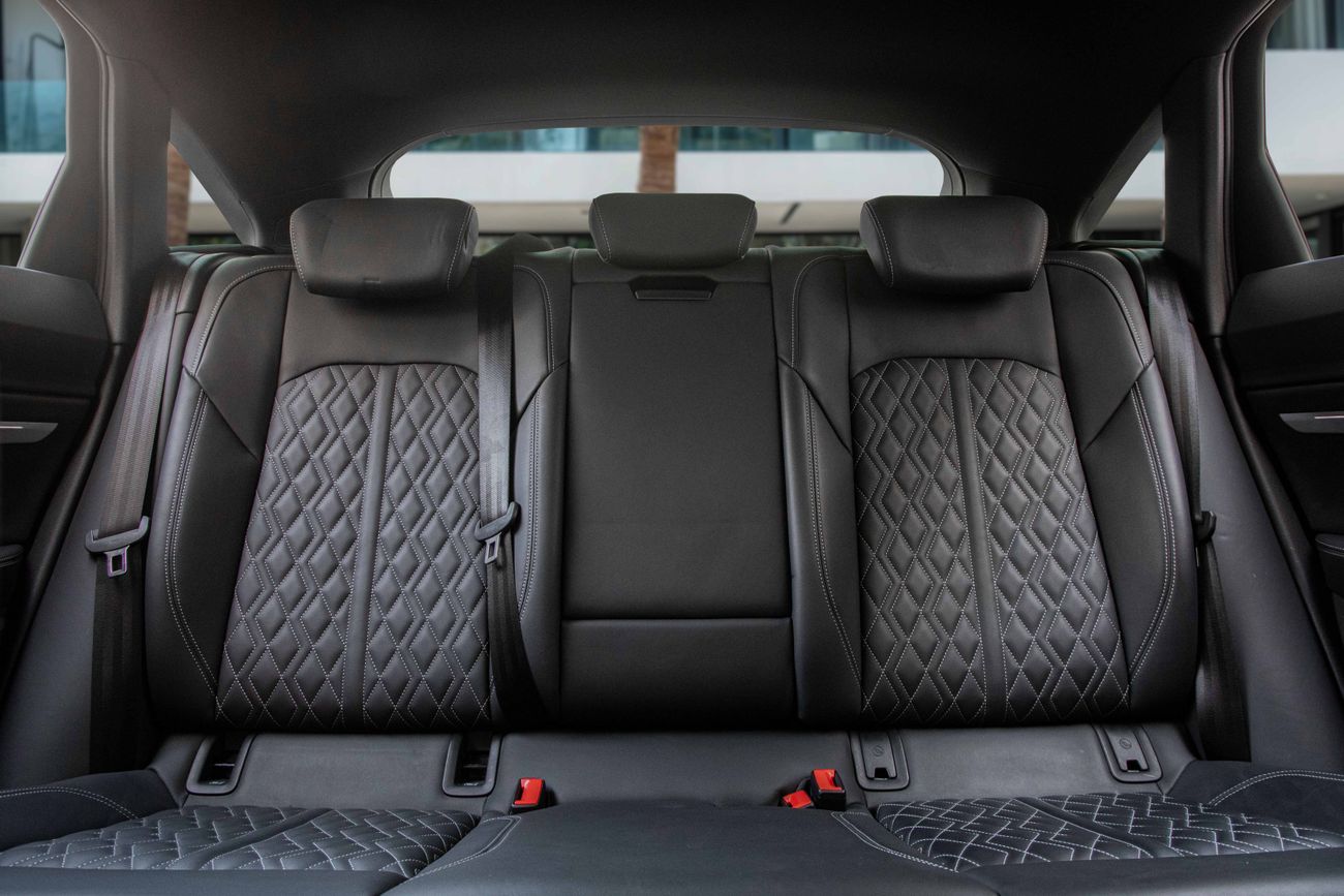 أودي Q8 SPORTPACKAGE SQ8 E-TRON | 5,288 P.M | 0% Downpayment | WARRANTY