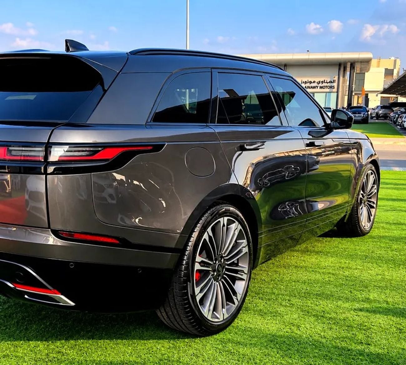 Land Rover Range Rover Velar DYNAMIC SE | GCC Specs | Excellent Condition