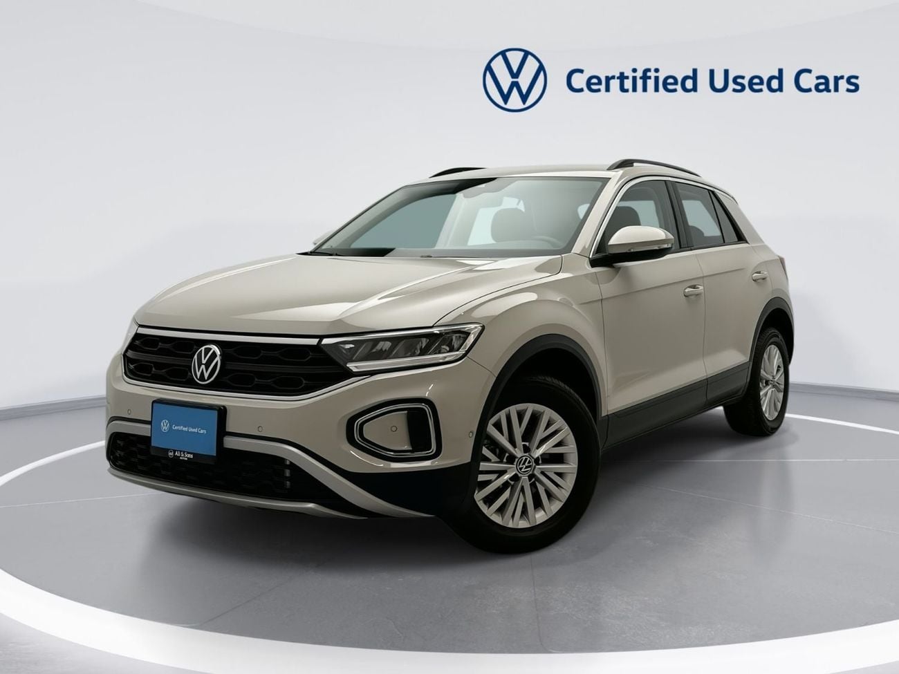فولكس واجن T ROC LIFE تي-روك لايف 4.0 لتر | مقصورة داخلية فاخرة | شاشة عرض رقمية | أبل كاربلاي | أندرويد أوتو | مثبت سرعة