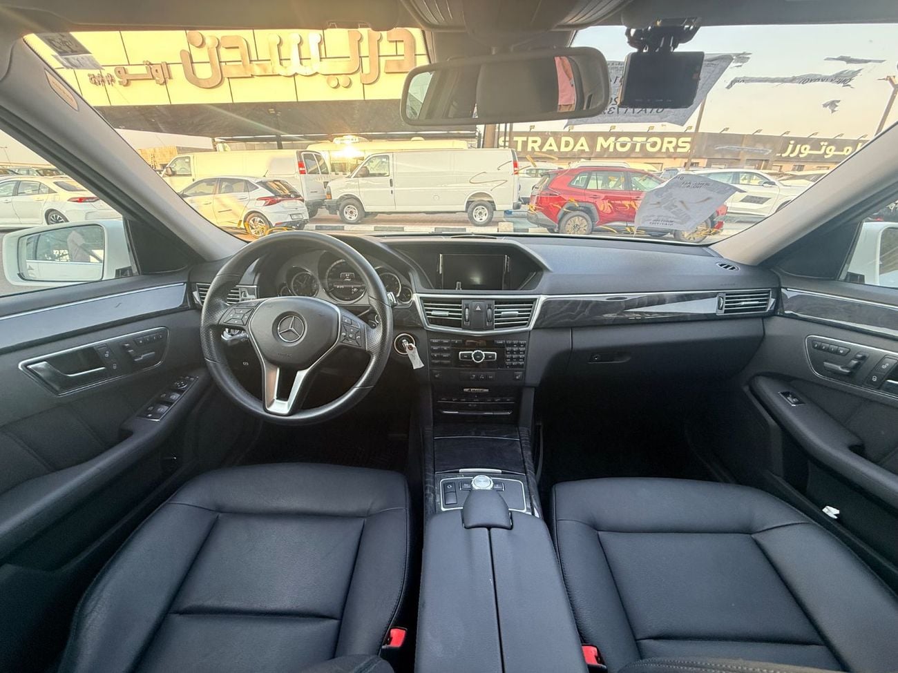 مرسيدس بنز E300 إليجانس