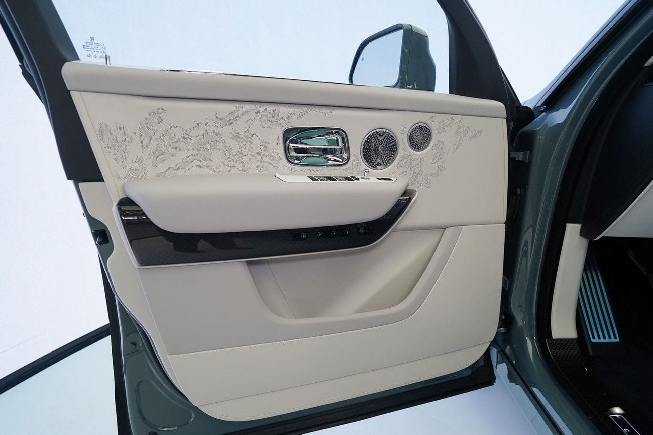 Rolls Royce Cullinan BLACK BADGE CULLINAN DUALITY SEATS
