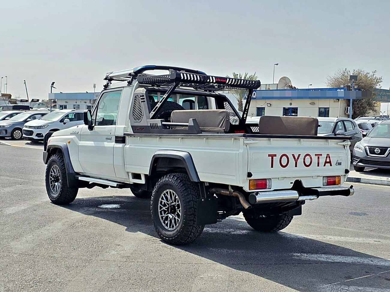 Toyota Land Cruiser Pick Up 2017 TOYOTA LAND CRUISER PICK UP RHD DIESEL MANUAL 4.5L (PM00632)
