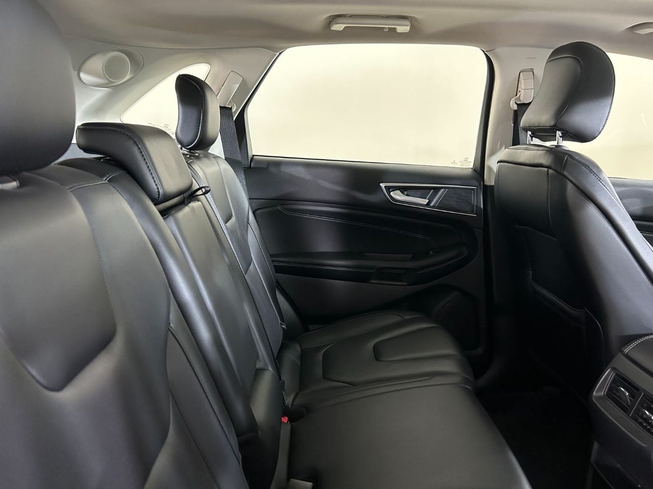 Ford Edge TITANIUM ED-STN322/ AL TAYER MOTORS /AL QOUZ SHOWROOM