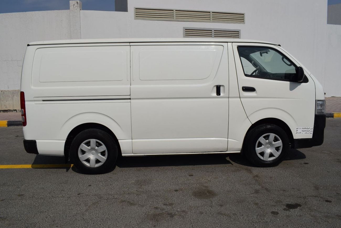 Toyota Hiace GL Toyota Hiace Std Roof Van 2.7 L, model: 2023