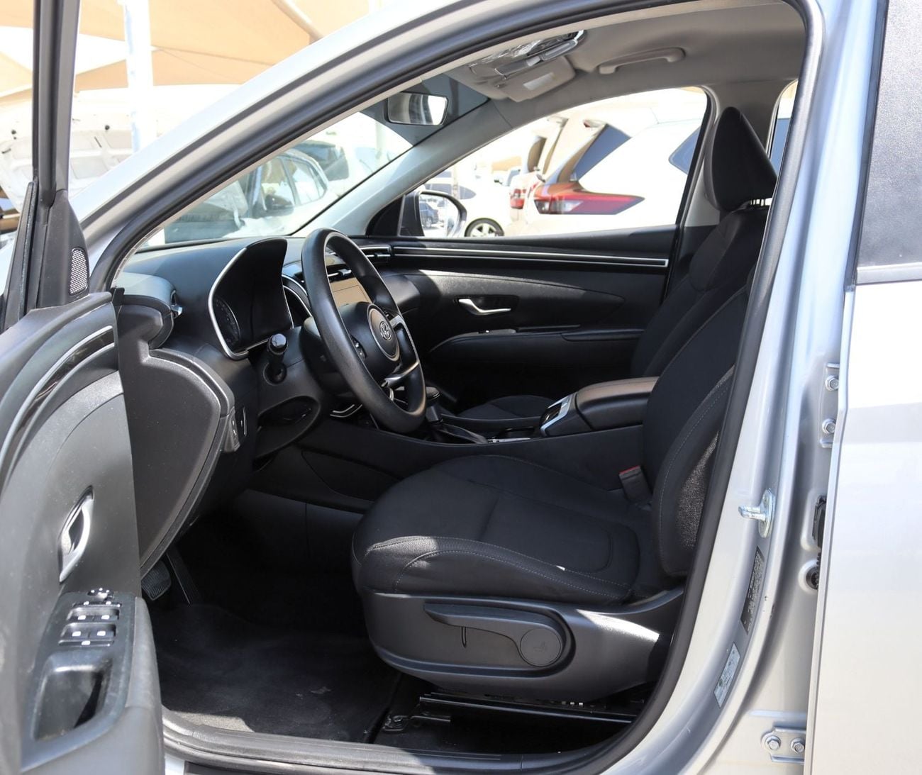 Hyundai Tucson SMART ACCIDENTS FREE - GCC - PERFECT CONDITION INSIDE OUT 2000 CC