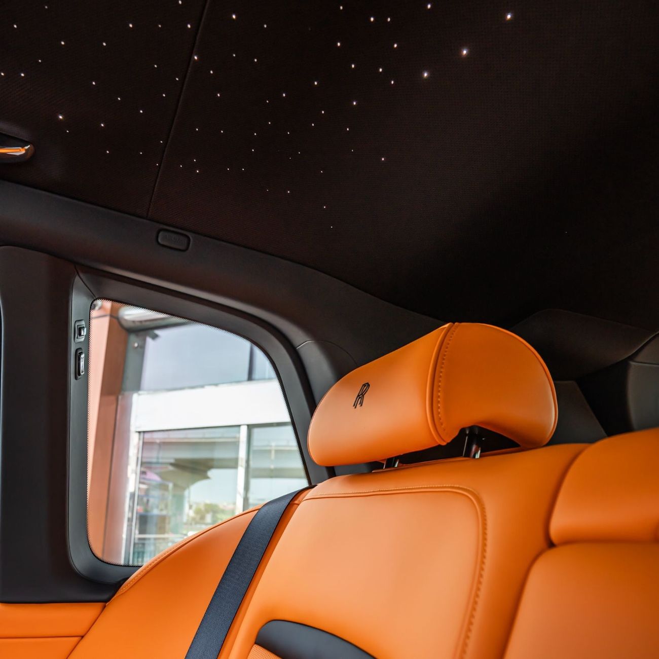 Rolls Royce Cullinan SILVER BADGE