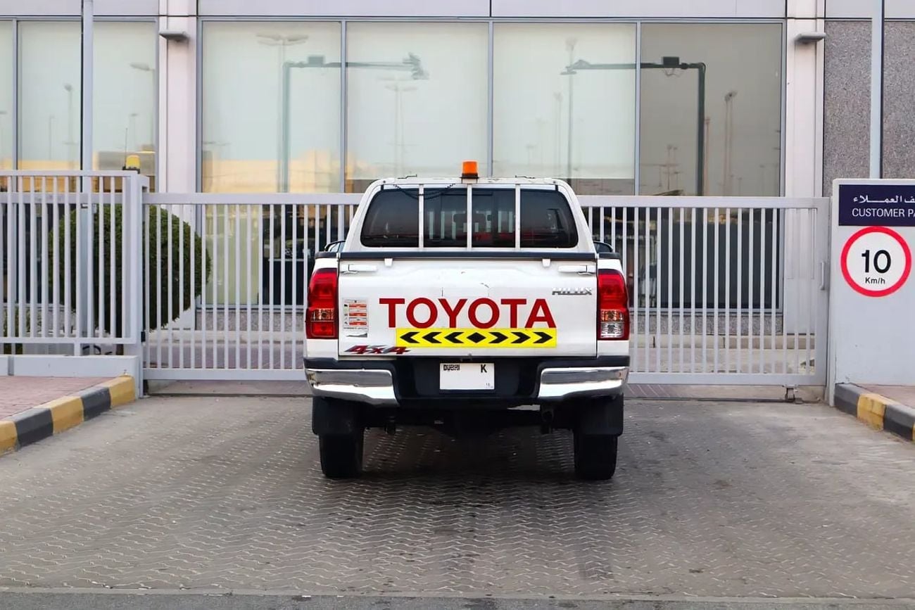 تويوتا هيلوكس GLX Toyota Hilux 2022 مواصفات خليجية